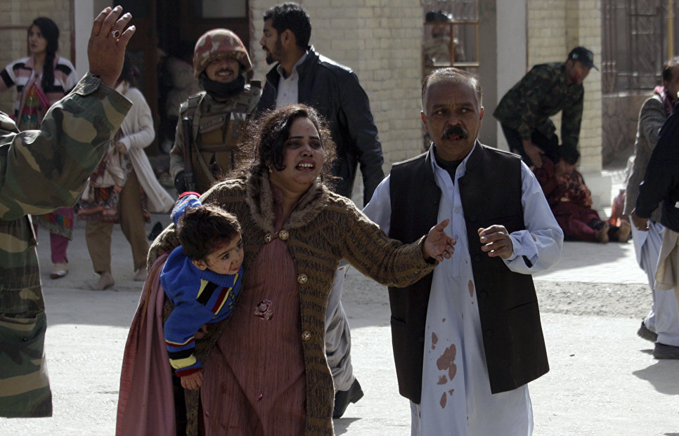 СМИ сообщили о девяти погибших при атаке смертника на церковь в Пакистане