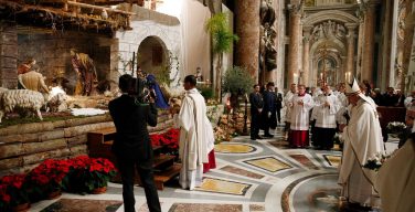 Христиане большинства стран мира отмечают праздник Рождества Христова