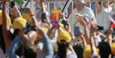 Папа — чилийской молодёжи: будьте в постоянном контакте с Иисусом (+ ФОТО)