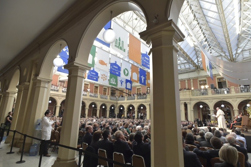 Папа Франциск: реформа церковных университетов и факультетов