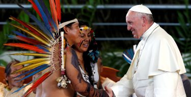 Папа встретился с коренными народами Амазонии (ФОТО + ВИДЕО)