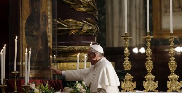 Любимый Богородичный образ Папы Франциска будет представлен после реставрации