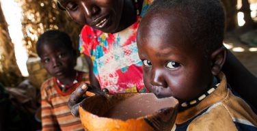 Папа — Африканскому союзу: голодающие не могут больше ждать