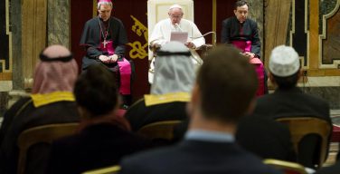 Папа: называть Бога гарантом собственных преступлений — это богохульство