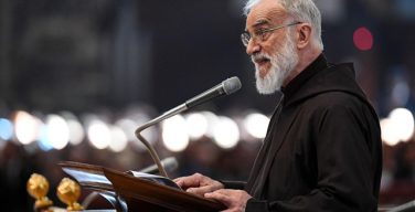 Проповедник Папского Дома о. Раньеро Канталамесса произнес свою первую великопостную проповедь