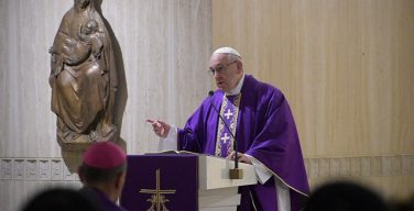 Папа Франциск на Мессе в Доме св. Марфы рассказал о подлинных целях поста