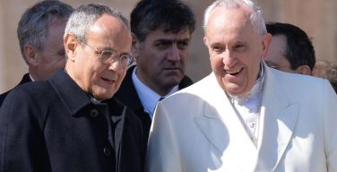 Папа встретился с президентом движения «Общение и освобождение» о. Карроном