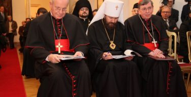Состоялась православно-католическая конференция, приуроченная ко второй годовщине встречи Папы Франциска и Патриарха Кирилла