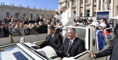 Папа Франциск посвятил свое поучение на Общей аудиенции молитве «Отче наш»