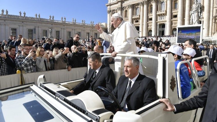 Папа Франциск посвятил свое поучение на Общей аудиенции молитве «Отче наш»
