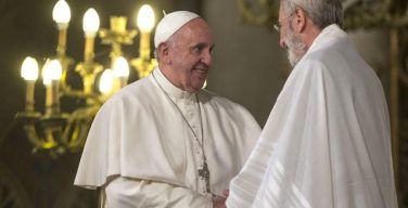 Папа Франциск и Главный раввин Рима взаимно поздравили друг друга с Пасхой