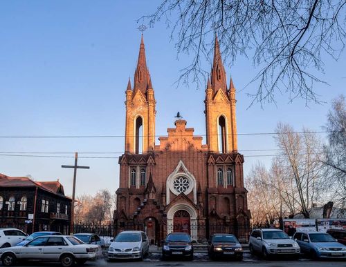 Красноярские католики снова просят вернуть им костел, который используется как органный зал