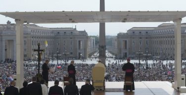 На общей аудиенции 30 мая Папа Франциск продолжил цикл катехез о таинстве Миропомазания