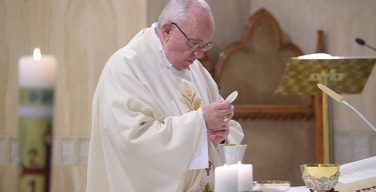 Папа Франциск на Мессе в Доме Св. Марфы говорил о подлинном и мнимом единстве