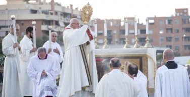 Папа Франциск возглавил празднование торжества Пресвятых Тела и Крови Христа в Остии