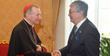 Назарбаев пригласил Папу Римского в Астану на съезд религий