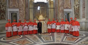 Папа Франциск возвел в кардинальское достоинство 14 иерархов Католической Церкви (+ФОТО)