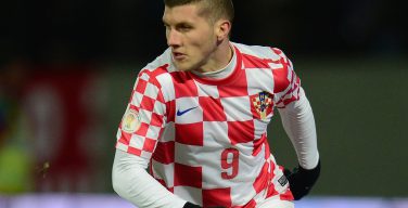 Хорватский футболист погасил долги всех жителей родной деревни