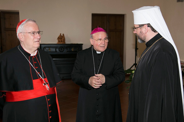 Кардинал Бассетти находится с визитом на Украине
