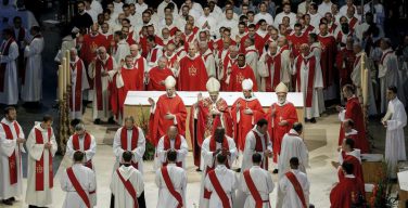 Во Франции 60% католических епархий в этом году не посвятят ни одного священника