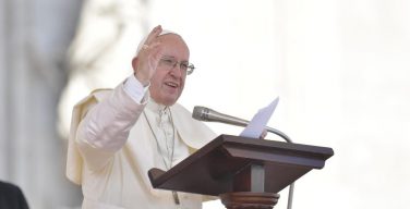 Папа Франциск на встрече с паломниками в Ватикане: христианин не может быть лицемерным