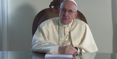 Папа Франциск призвал в августе молиться о людях, чья жизнь и чей труд связаны с морем