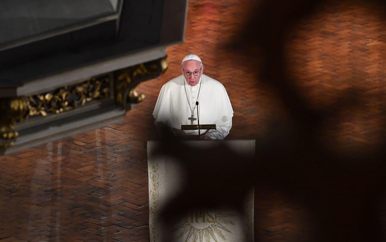 Церковь должна измениться, если хочет удержать будущие поколения — Папа Франциск