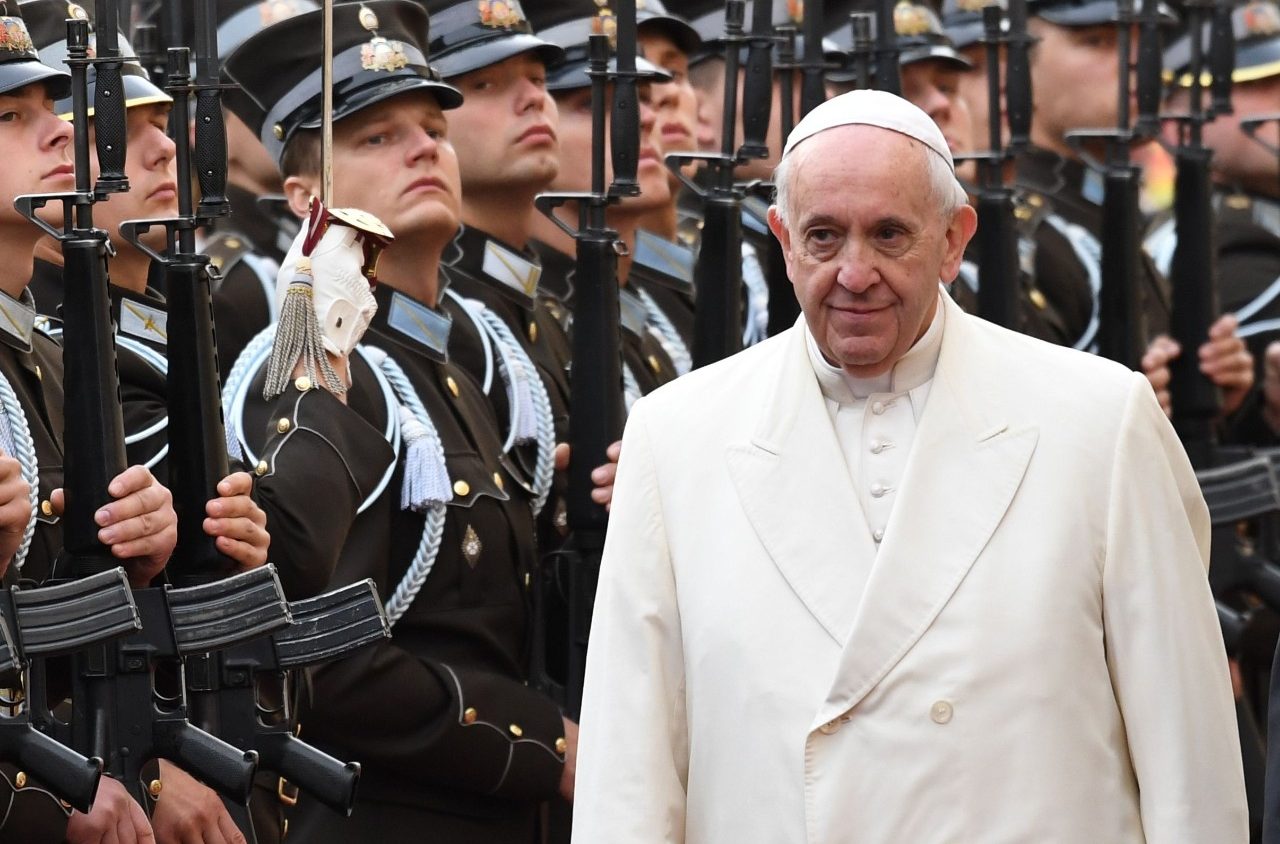 СМИ: Папа Римский призвал латышей не поддаваться обидам прошлого