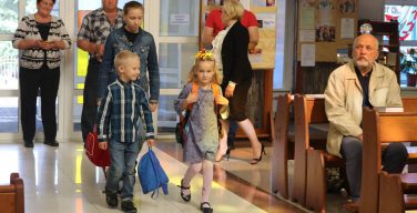 Кемеровские католики подвели итоги лета и получили благословение на новый учебный год (ФОТО)