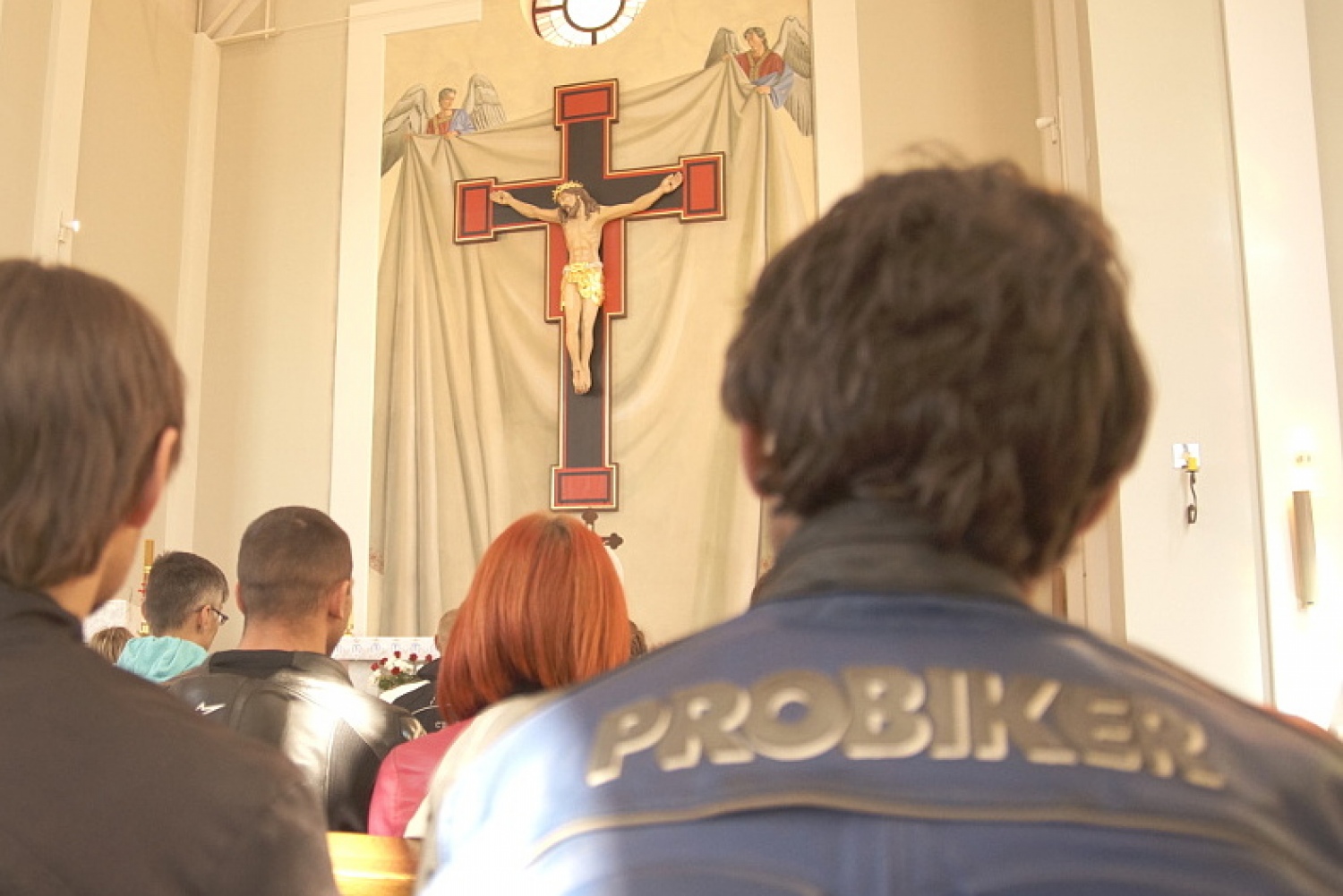 Белоруссия: священник-байкер отслужит Мессу за погибших мотобратьев