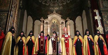Армянская Апостольская Церковь молится о преодолении разногласий между Москвой и Константинополем