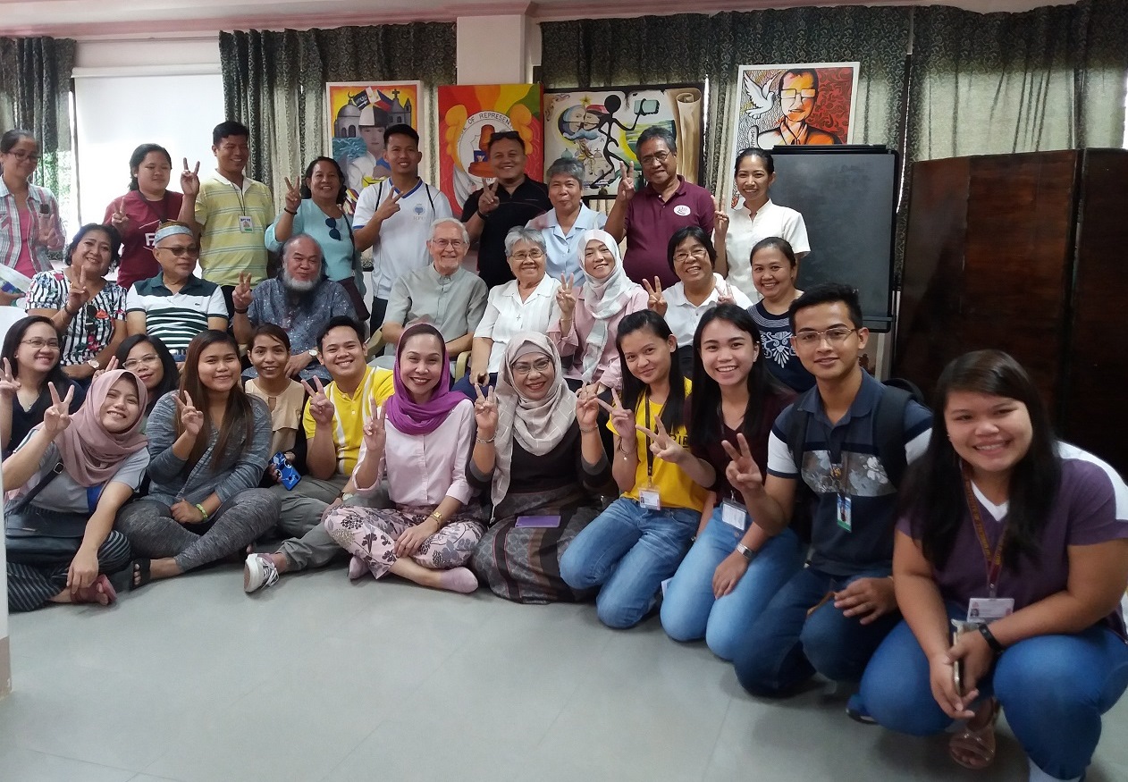 На Филиппинах возрождают движение мусульманско-христианской дружбы «Цепочка»