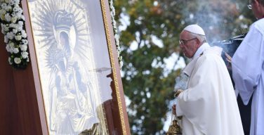 Папа в Аглоне: вместе с Девой Марией выходить навстречу людям (ФОТО + ВИДЕО)