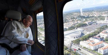 Папа Франциск высказался об отношении стран ЕС к беженцам