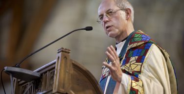Архиепископ Кентерберийский поддержал конкурс молодых богословов