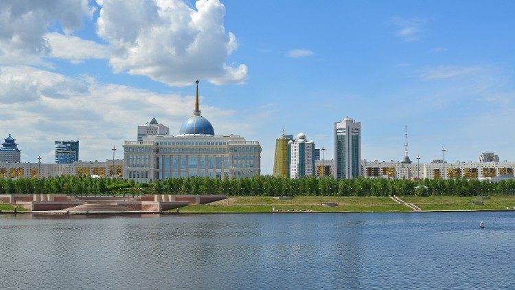 В Казахстане проходит VI Конгресс религиозных лидеров