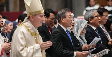 Госсекретарь Ватикана возглавил Мессу о мире на Корейском полуострове