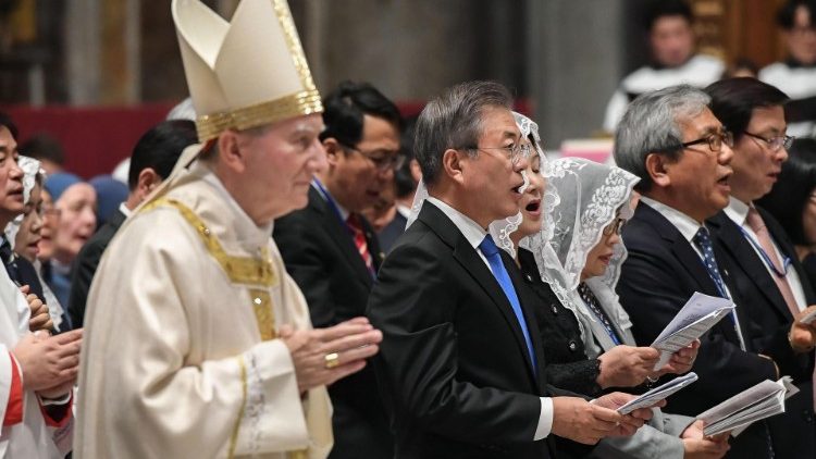 Госсекретарь Ватикана возглавил Мессу о мире на Корейском полуострове