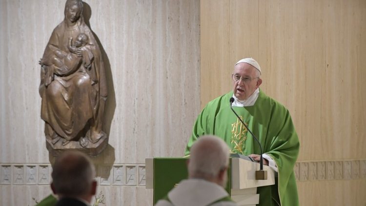 На Мессе в Доме Св. Марфы Папа Франциск призвал остерегаться христиан, имеющих вид напускной суровости