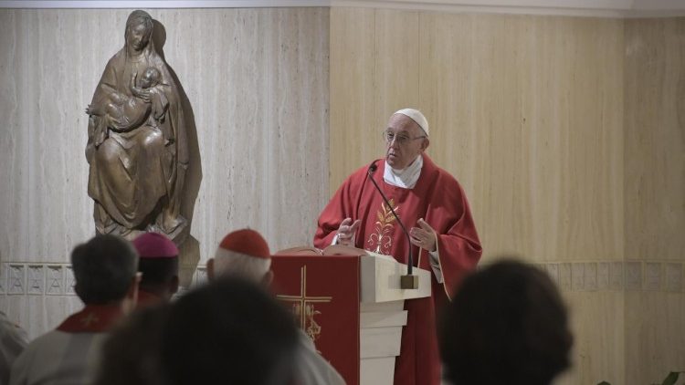 На Мессе в праздник Св. Евангелиста Луки Папа Франциск рассуждал о различных формах бедности