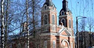Кировские католики подали заявление о передаче общине всего здания костела