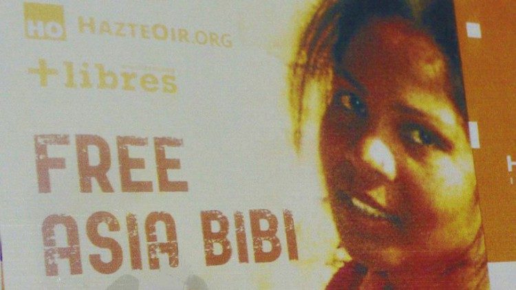 Освобождена Асия Биби