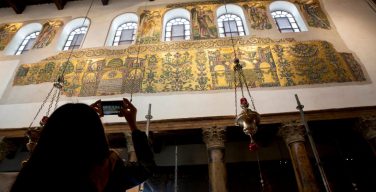 В храме Рождества Христова в Вифлееме отреставрированы мозаики (ФОТО)
