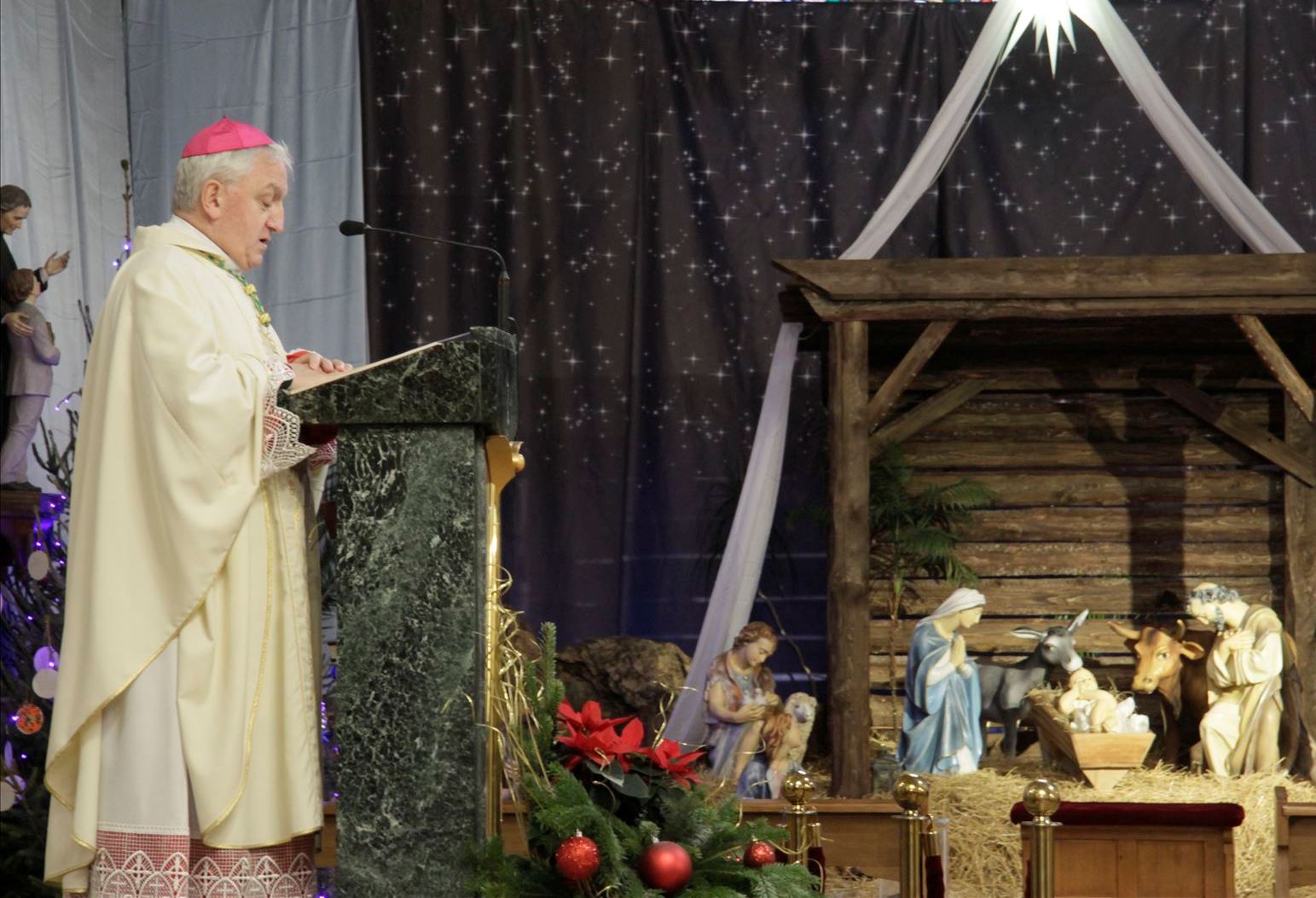 Апостольский нунций в России возглавил Рождественскую Мессу в Кафедральном соборе в Москве (+ ФОТО)