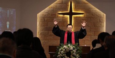 Власти Китая провели обыски и аресты в христианских церквях незадолго до Рождества