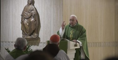 Папа Франциск на Мессе в Доме Св. Марфы: между Великим Потопом и современными войнами много общего