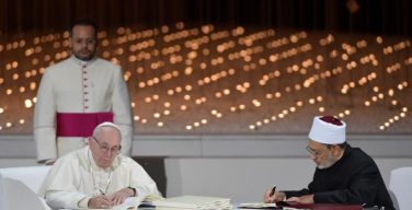 Папа Франциск и Великий Имам подписали совместную Декларацию о мире