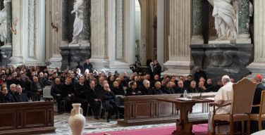 Папа Франциск обратился с наставлением к священникам по случаю начала Великого Поста