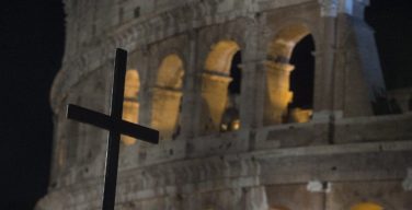 В этом году традиционный Via Crucis в Колизее будет посвящен жертвам современной работорговли