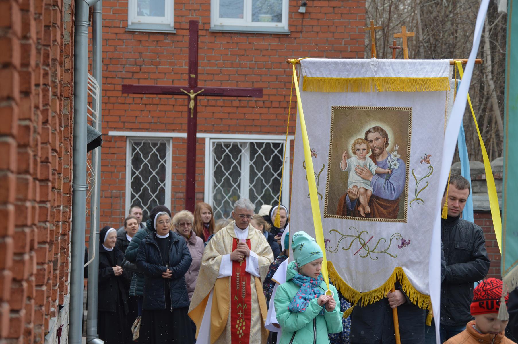 Новосибирск францисканцы.